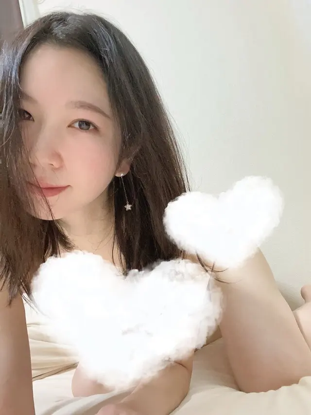 Momoka の公開サムネイル